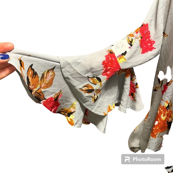 Jodifl small blouse floral with bell sleeves - Picture 2 of 8